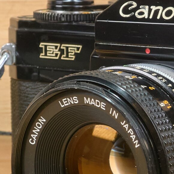 Vintage Canon EF 35mm Film Camera, with 50mm F1.8 FD Lens, Made in Japan - Picture 3 of 9